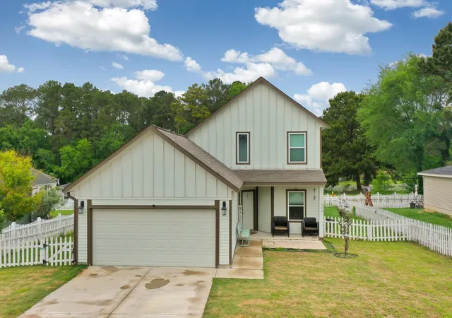Photo 3 of Single family home for sale at 206 Iris, Livingston, TX 77351 | MLS# 5874566 | Listing updated on 2026-06-06