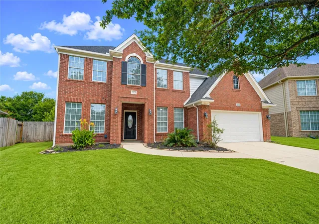 Photo 3 of Single family home for sale at 12606 Brandon Bnd Dr, Missouri City, TX 77489 | MLS# 34395183 | Listing updated on 2026-08-23