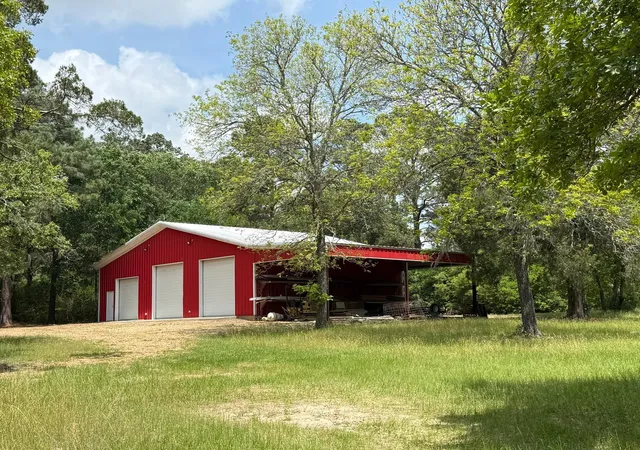 Homes for sale in New Ulm, TX | 1539 Weishuhn Rd, New Ulm, TX 78950 | MLS# 40999151