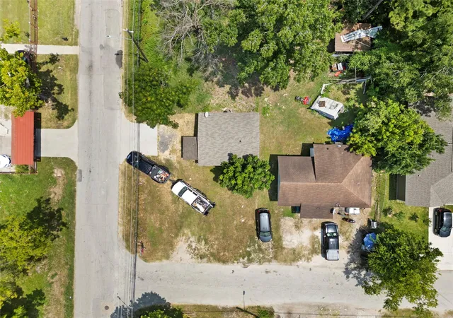 2nd image of 1825 Dolly Wright St, Houston, TX 77088 | MLS# 25103302