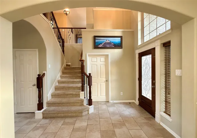 Photo 3 of Single family home for sale at 5715 Fairwind Ln, Missouri City, TX 77459 | MLS# 10684542 | Listing updated on 2026-09-14
