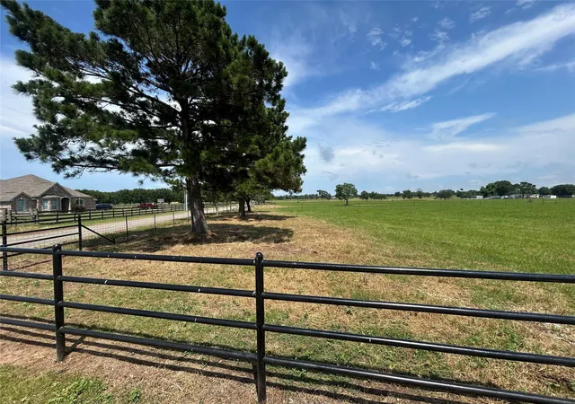 2nd image of 38785 Wiggins Rd, Hempstead, TX 77445 | MLS# 63623612