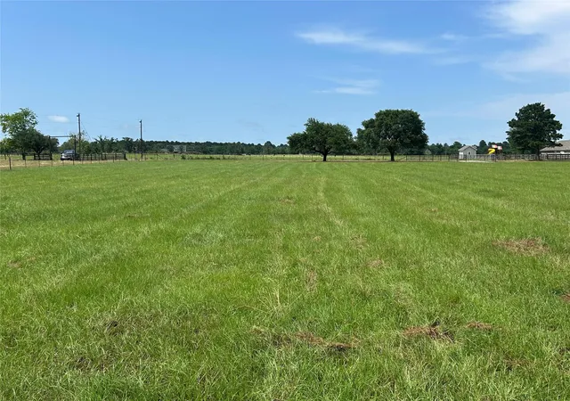 3rd image of 38785 Wiggins Rd, Hempstead, TX 77445 | MLS# 63623612