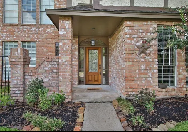 Photo 2 of Sale Pending at 17810 Clearlight Ln, Spring, TX 77379 | MLS# 28500745 | Listing updated on 2026-09-17