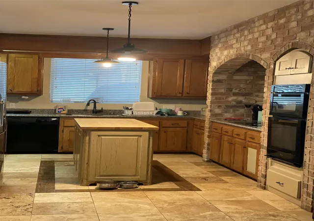 Photo 3 of Sale Pending at 17810 Clearlight Ln, Spring, TX 77379 | MLS# 28500745 | Listing updated on 2026-09-17