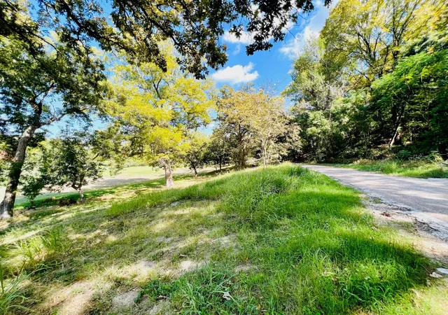 Photo 2 of Land for sale at Tbd Country Club Ct, La Grange, TX 78945 | MLS# 41813662 | Listing updated on 2026-09-03