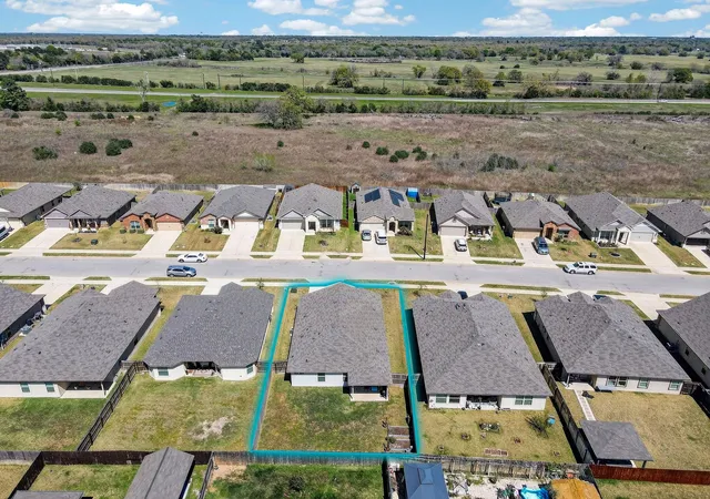 Homes for sale in Bryan, TX | 5235 Montague Loop, Bryan, TX 77807 | MLS# 38090161