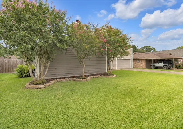 Photo 3 of Single family home for sale at 1217 Ivy Ave, Deer Park, TX 77536 | MLS# 33759165 | Listing updated on 2026-10-07