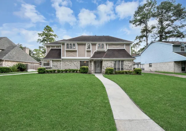 Photo 4 of Single family home for sale at 12911 Cluster Pine Dr, Cypress, TX 77429 | MLS# 65156456 | Listing updated on 2026-09-21