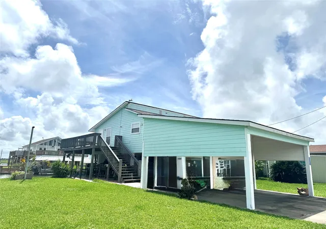 Homes for sale in Crystal Beach, TX | 1205 Bay St, Crystal Beach, TX 77650 | MLS# 48892546