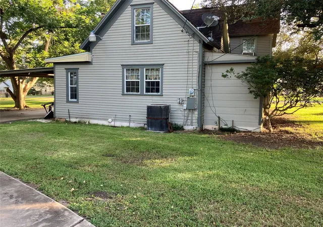 Photo 3 of Single family home for sale at 701 August St, El Campo, TX 77437 | MLS# 96693098 | Listing updated on 2026-09-02