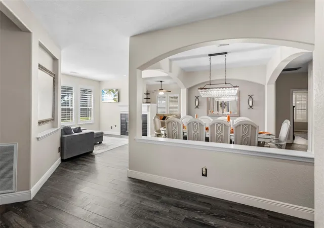 Photo 4 of Single family home for sale at 9506 Eddys Edge Ct, Houston, TX 77089 | MLS# 92635330 | Listing updated on 2026-09-19
