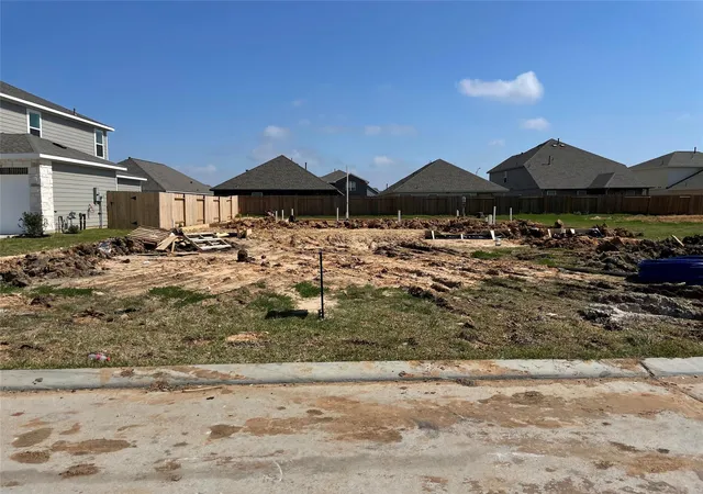 23rd image of 759 Woodhaven Lakes Dr, La Marque, TX 77568 | MLS# 93419541