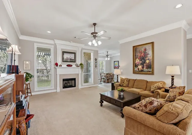 3rd image of 401 Sapphire Dr, College Station, TX 77845 | MLS# 70854818