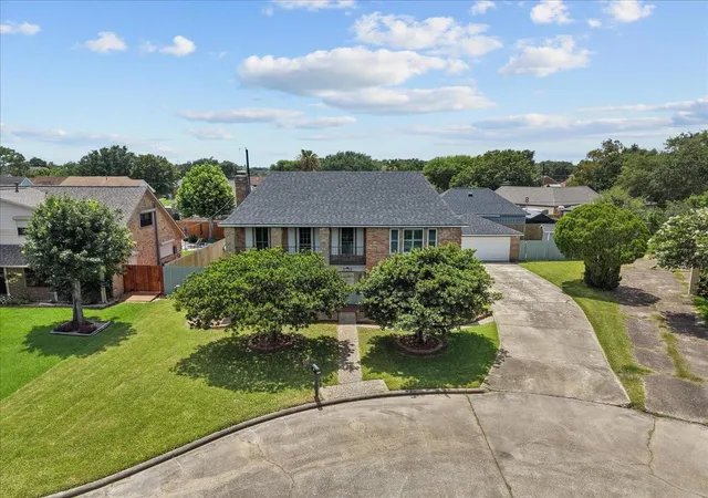 Photo 3 of Sale Pending at 4205 Quaker Dr, Texas City, TX 77590 | MLS# 57023391 | Listing updated on 2026-09-13