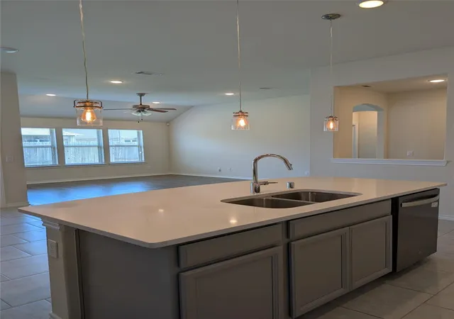 5th image of 2331 Shoal Valley Ln, Richmond, TX 77469 | MLS# 43810335