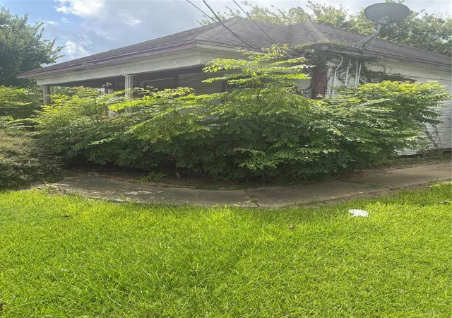 Land for sale at 1439 Interstate 10 E, Beaumont, TX 77701 | MLS# 47894708