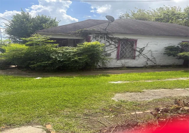 Photo 2 of Land for sale at 1439 Interstate 10 E, Beaumont, TX 77701 | MLS# 47894708 | Listing updated on 2026-06-30