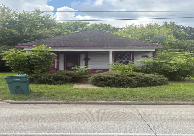 Photo 4 of Land for sale at 1439 Interstate 10 E, Beaumont, TX 77701 | MLS# 47894708 | Listing updated on 2026-06-30