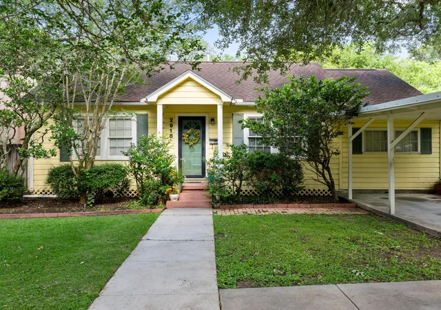 Homes for sale in Bay City, TX | 2918 Avenue I, Bay City, TX 77414 | MLS# 9727293