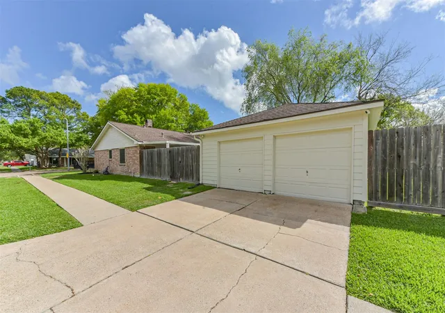 Homes for sale in Houston, TX | 12731 Westhorpe Dr, Houston, TX 77077 | MLS# 41900175