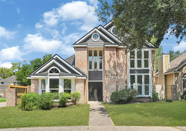 Photo 1 of Sale Pending at 4726 Cashel Castle Dr, Houston, TX 77069 | MLS# 73750122 | Listing updated on 2026-09-07