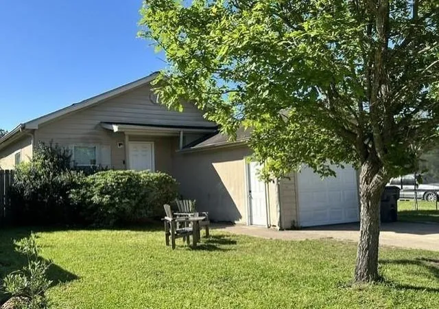 2nd image of 11702 Greenglen Dr, Houston, TX 77044 | MLS# 23583361