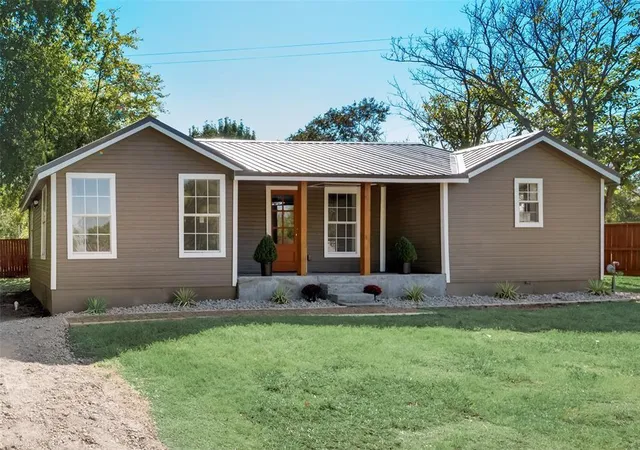 6th image of 314 Avenue D, Point, TX 75472 | MLS# 2144843
