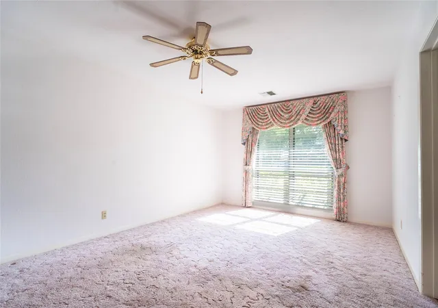 Photo 3 of Single family home for sale at 1716 Tara Cir, Texas City, TX 77591 | MLS# 72265975 | Listing updated on 2026-08-31