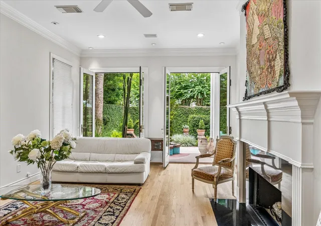 Photo 1 of Sale Pending at 4131 N Blvd Park, Houston, TX 77098 | MLS# 89062748 | Listing updated on 2026-07-25