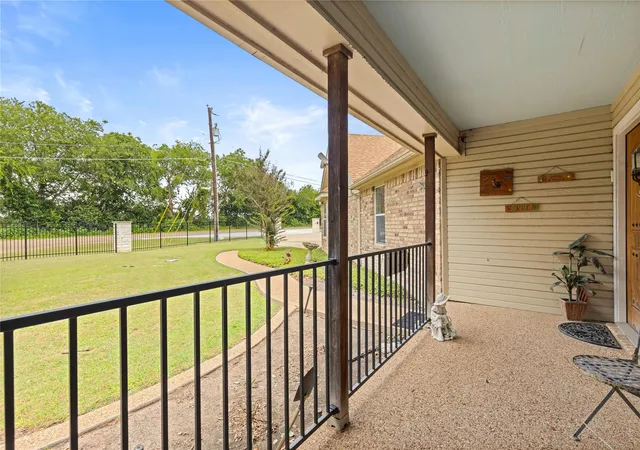 Photo 3 of Single family home for sale at 414 County Rd 437, Eddy, TX 76524 | MLS# 41075235 | Listing updated on 2026-08-12