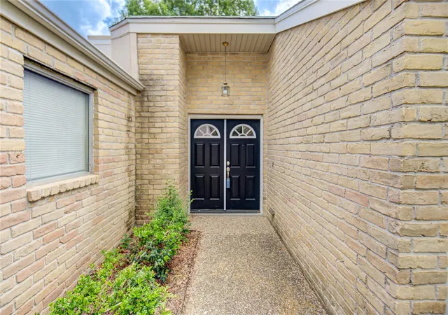 Photo 3 of Single family home for sale at 1063 Apache Fls Dr, Katy, TX 77450 | MLS# 70575627 | Listing updated on 2026-08-18