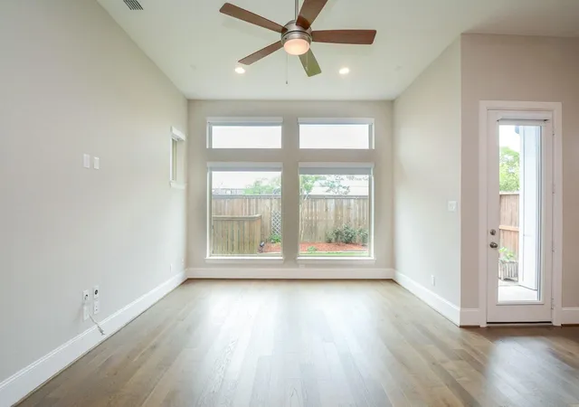 5th image of 1407 Arkley Wy, Houston, TX 77055 | MLS# 55034545