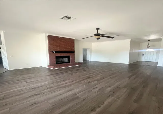 Photo 3 of Single family home for sale at 4304 Lauren Mackenzie Dr, Killeen, TX 76549 | MLS# 15445909 | Listing updated on 2026-09-14