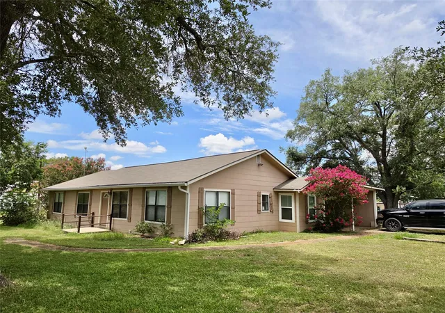 Homes for sale in Sutherland Springs, TX | 307 5th St St, Sutherland Springs, TX 78161 | MLS# 53709282