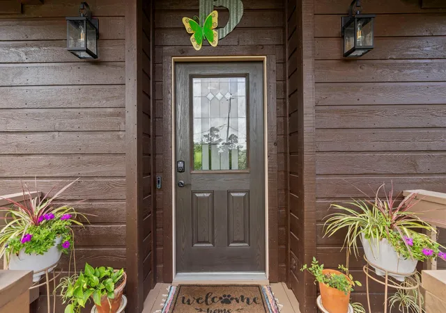 3rd image of 1113 S Country Club Dr, La Porte, TX 77571 | MLS# 31874682