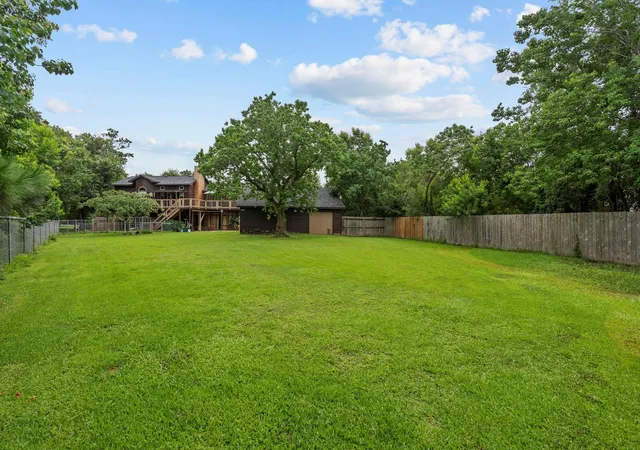 47th image of 1113 S Country Club Dr, La Porte, TX 77571 | MLS# 31874682