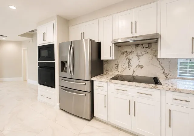 Photo 3 of Single family home for sale at 4710 Natural Brg Dr, Kingwood, TX 77345 | MLS# 19607744 | Listing updated on 2026-09-11