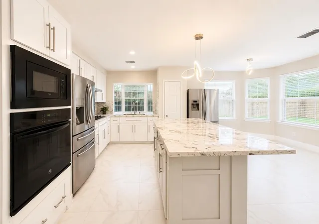 Photo 4 of Single family home for sale at 4710 Natural Brg Dr, Kingwood, TX 77345 | MLS# 19607744 | Listing updated on 2026-09-11