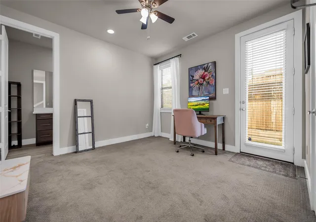 Homes for sale in Houston, TX | 3411 Kensington Yellow Pl, Houston, TX 77008 | MLS# 60371550