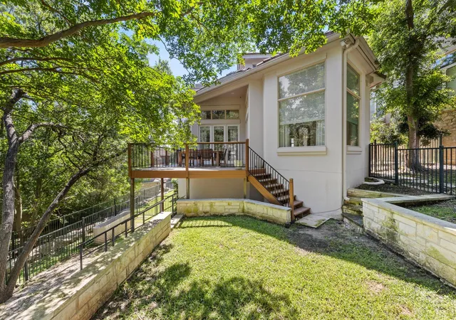 Homes for sale in Austin, TX | 2800 Waymaker Wy #34, Austin, TX 78746 | MLS# 64123586