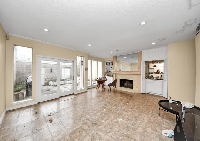 image of 1734 S Gessner Rd, Houston, TX 77063 | MLS# 95933140