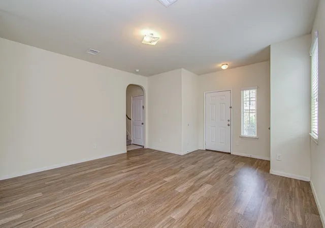 Photo 4 of Single family home for sale at 10335 Solitude Way, Houston, TX 77044 | MLS# 75539079 | Listing updated on 2026-08-19