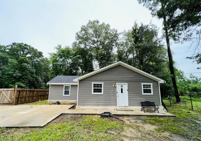 Photo 1 of Single family home for sale at 110 Andrea Rd, Livingston, TX 77351 | MLS# 18392539 | Listing updated on 2026-08-25