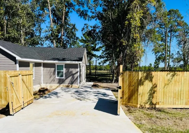 Photo 2 of Single family home for sale at 110 Andrea Rd, Livingston, TX 77351 | MLS# 18392539 | Listing updated on 2026-08-25