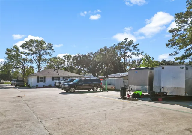 Photo 3 of Single family home for sale at 9902 Franklin Rd, Houston, TX 77070 | MLS# 9185417 | Listing updated on 2026-08-06