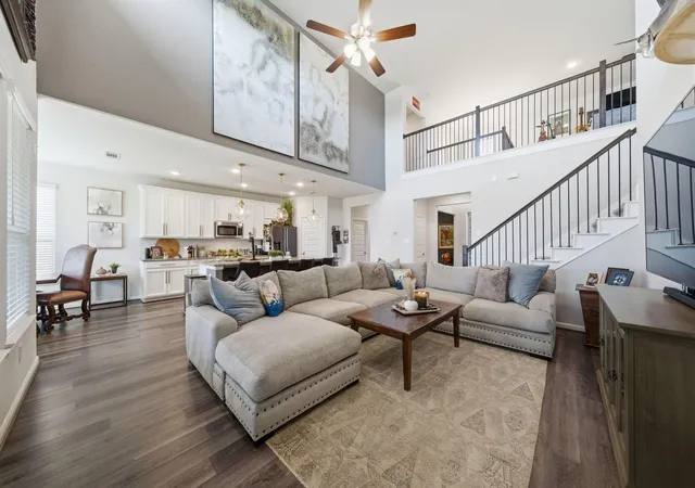 Photo 2 of Single family home for sale at 10306 Aldrin Dr, Rosharon, TX 77583 | MLS# 28605493 | Listing updated on 2026-08-22