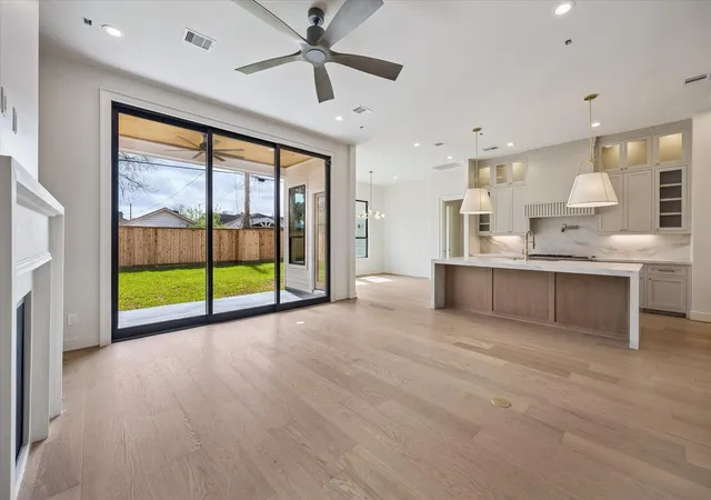 5th image of 1231 Martin St, Houston, TX 77018 | MLS# 67800301