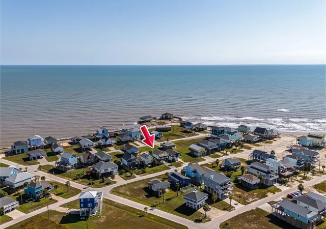 Homes for sale in Freeport, TX | 12922 Buccaneer Pkwy, Freeport, TX 77541 | MLS# 90427958