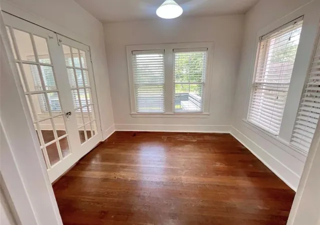 Photo 4 of Multi family home for sale at 5125 Polk St, Houston, TX 77023 | MLS# 67123626 | Listing updated on 2026-09-10